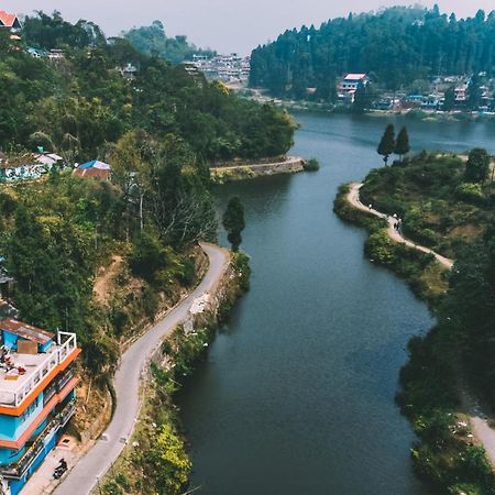 Pradhan Homestay Mirik - Homestay Beside Mirik Lake Exteriör bild