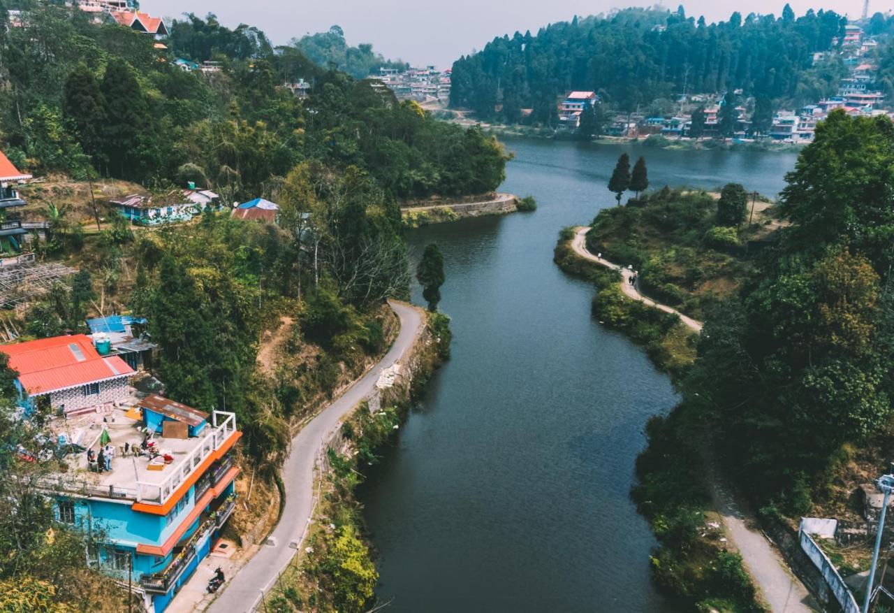 Pradhan Homestay Mirik - Homestay Beside Mirik Lake Exteriör bild