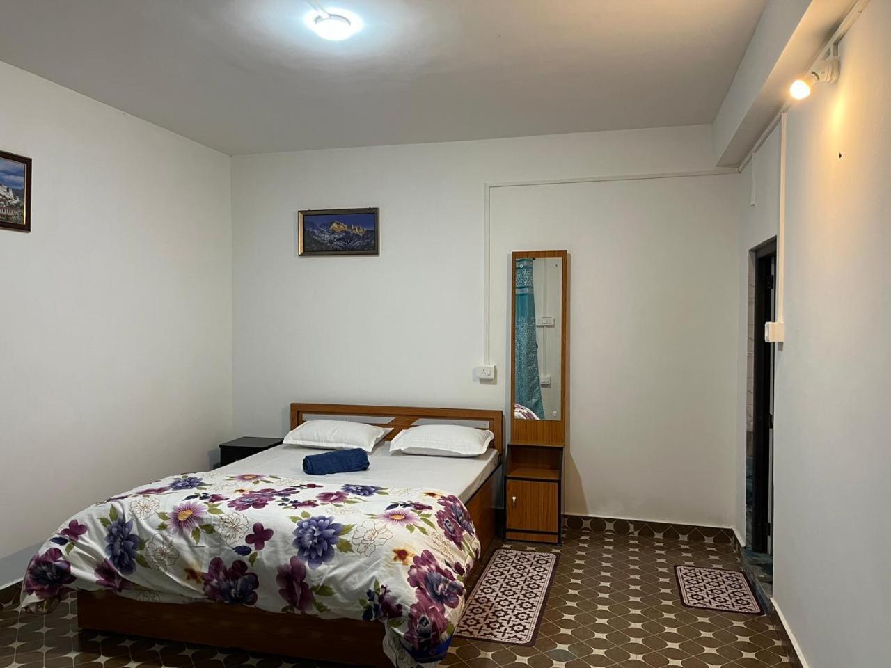 Pradhan Homestay Mirik - Homestay Beside Mirik Lake Exteriör bild