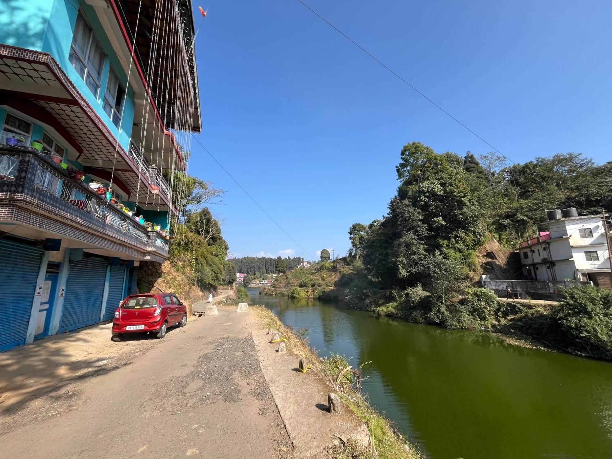 Pradhan Homestay Mirik - Homestay Beside Mirik Lake Exteriör bild