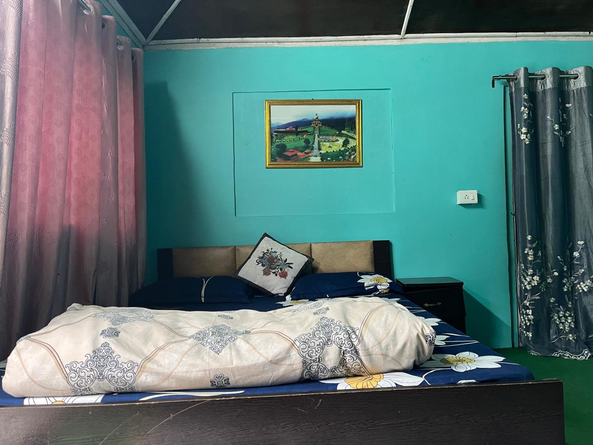 Pradhan Homestay Mirik - Homestay Beside Mirik Lake Exteriör bild