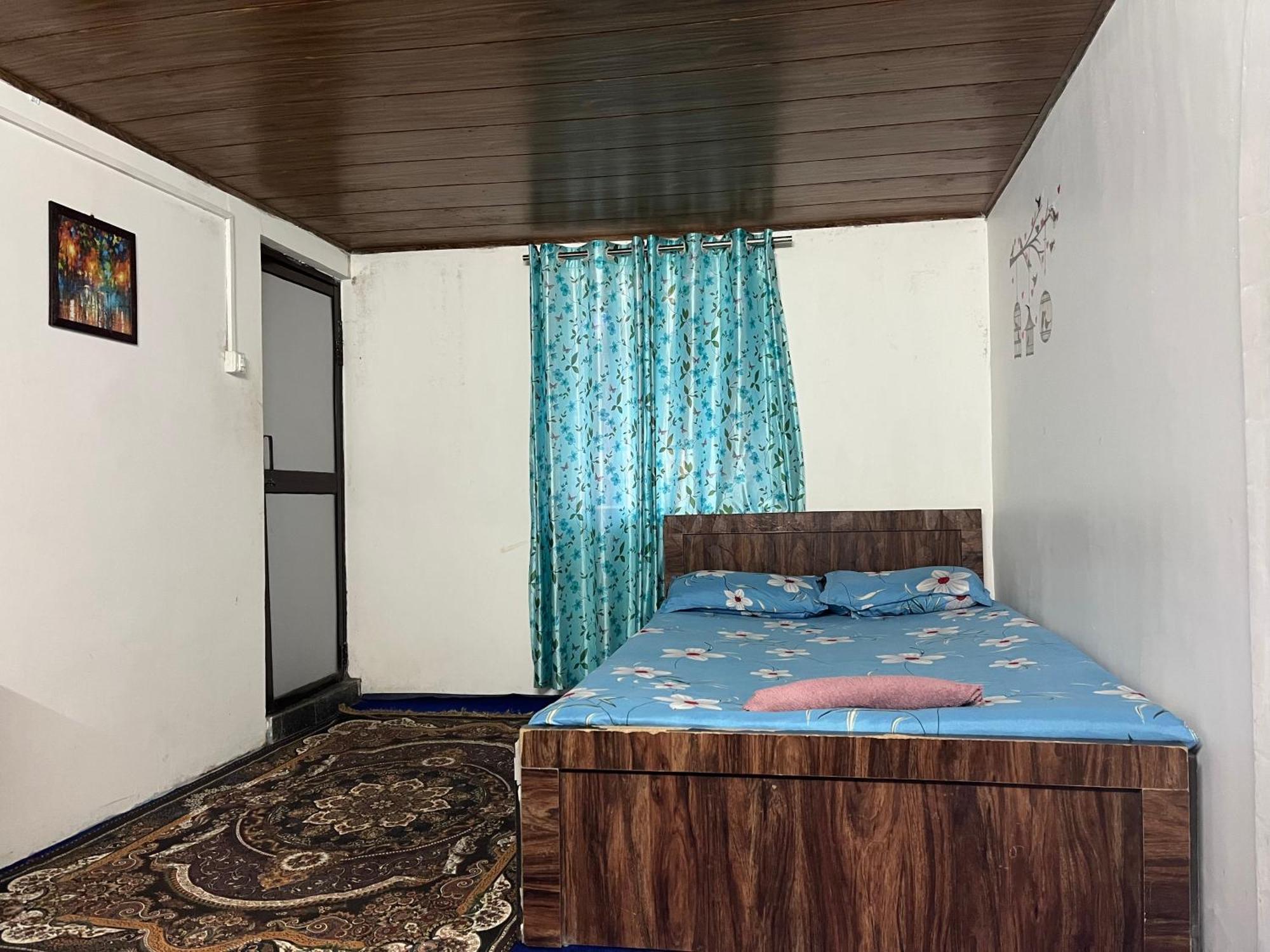 Pradhan Homestay Mirik - Homestay Beside Mirik Lake Exteriör bild